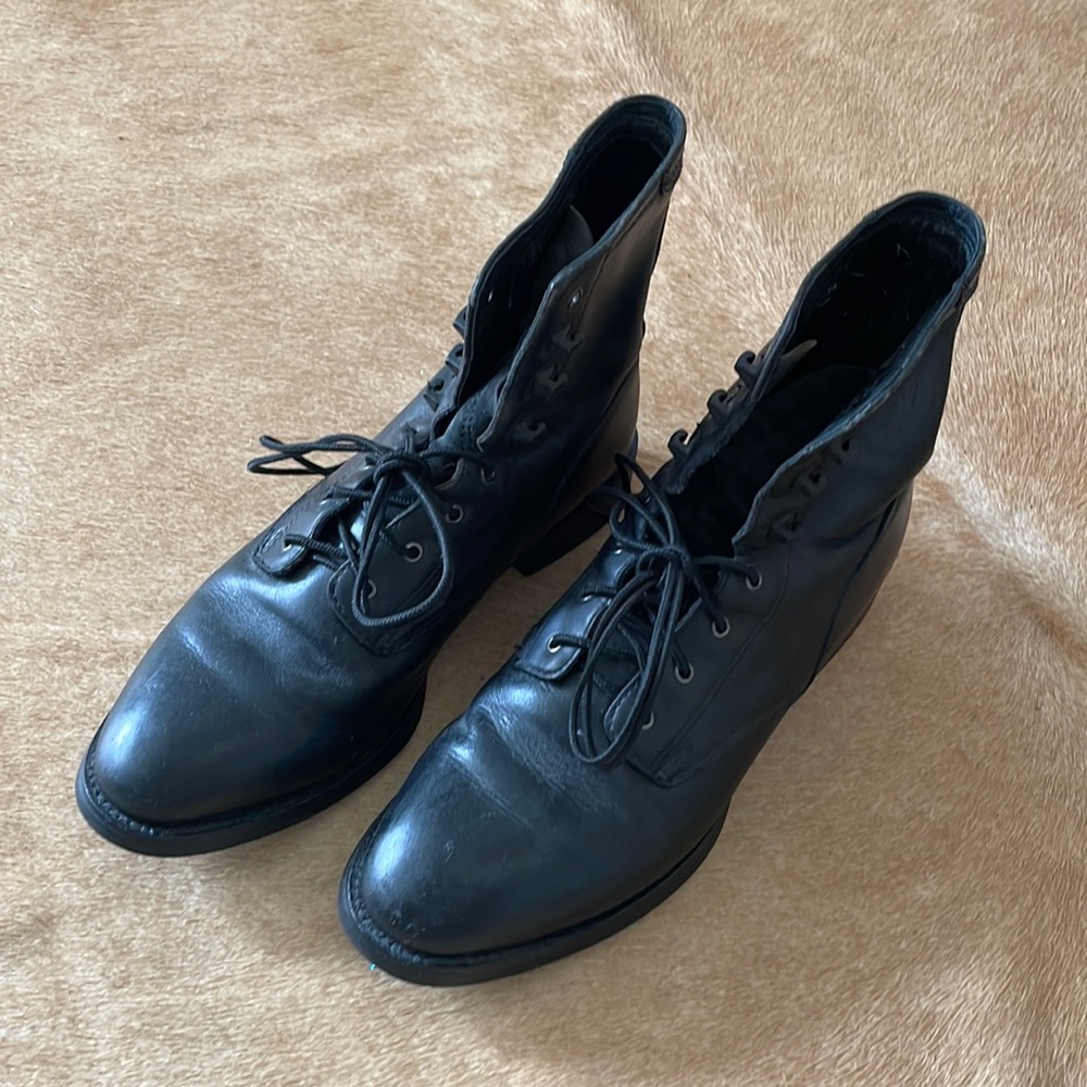 Combat boot black size 9